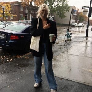 Meet your Posher, Marie-claude